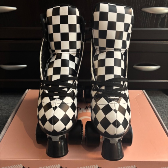 C7 Roller Skates UO Exclusive Checkerboard Premium Quad Roller Skate NIB C Seven - Picture 2 of 16